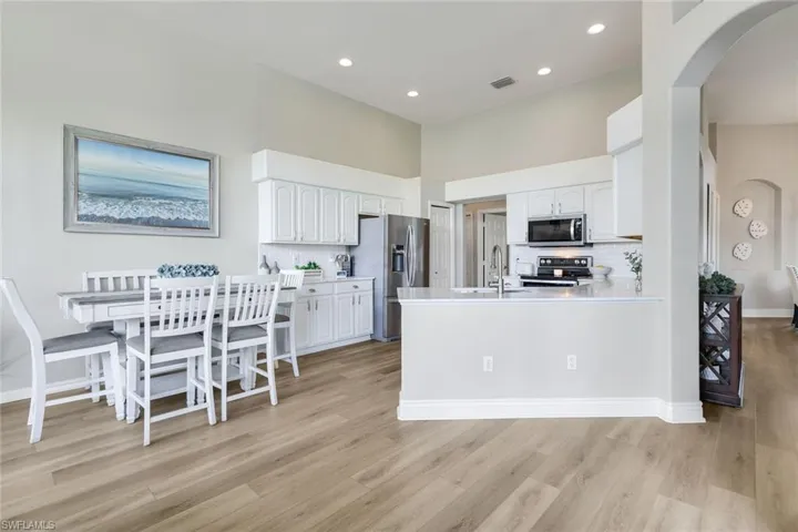 196 Skipping Stone Ln, Naples, Florida 34119