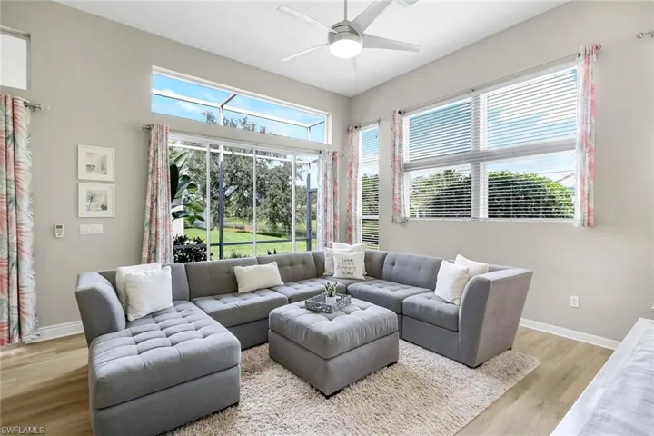 196 Skipping Stone Ln, Naples, Florida 34119
