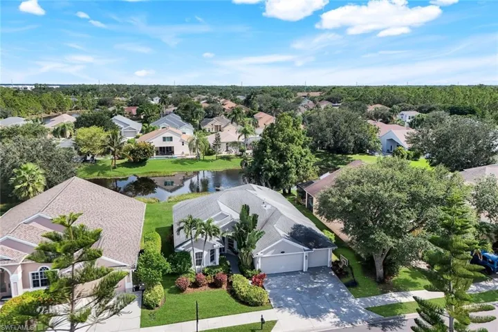 196 Skipping Stone Ln, Naples, Florida 34119