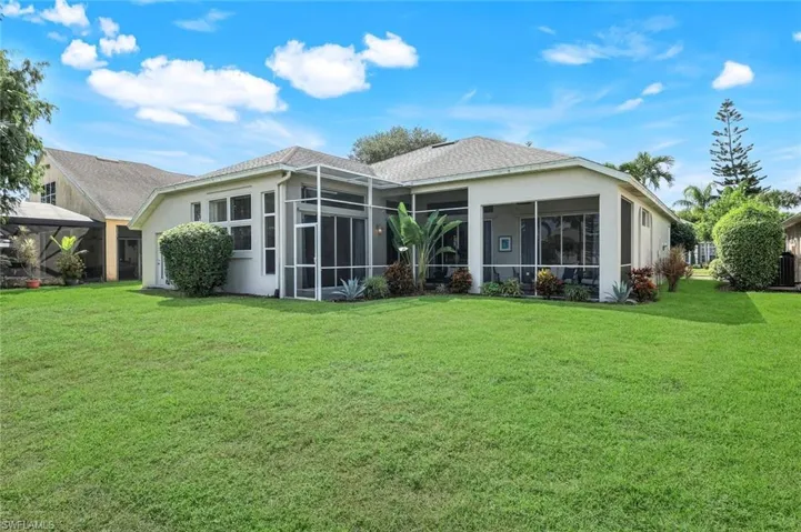 196 Skipping Stone Ln, Naples, Florida 34119