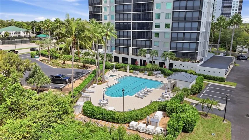 Aruba Pool