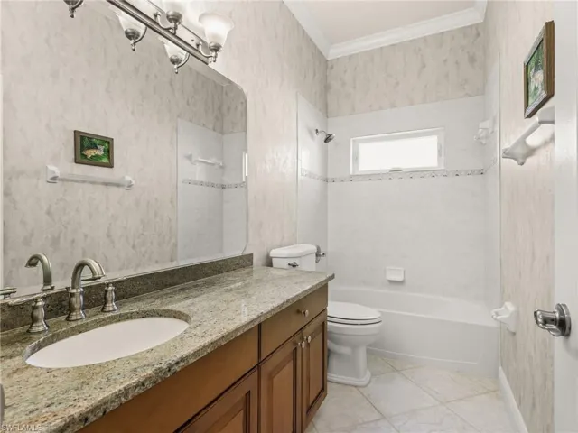 25870 Creekbend Dr, Bonita Springs, Florida 34135