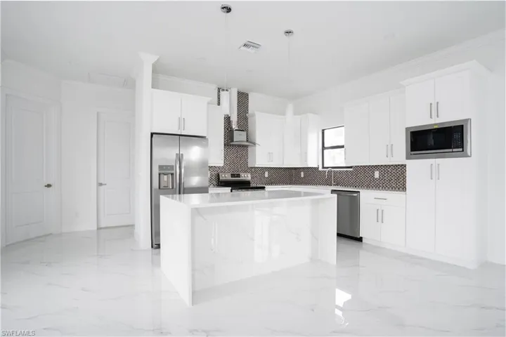 3500 E 15th  ST, Lehigh Acres, FL 33972