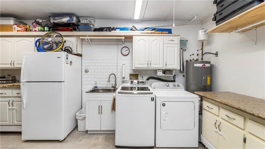219  Charity  CT, Naples, FL 34112