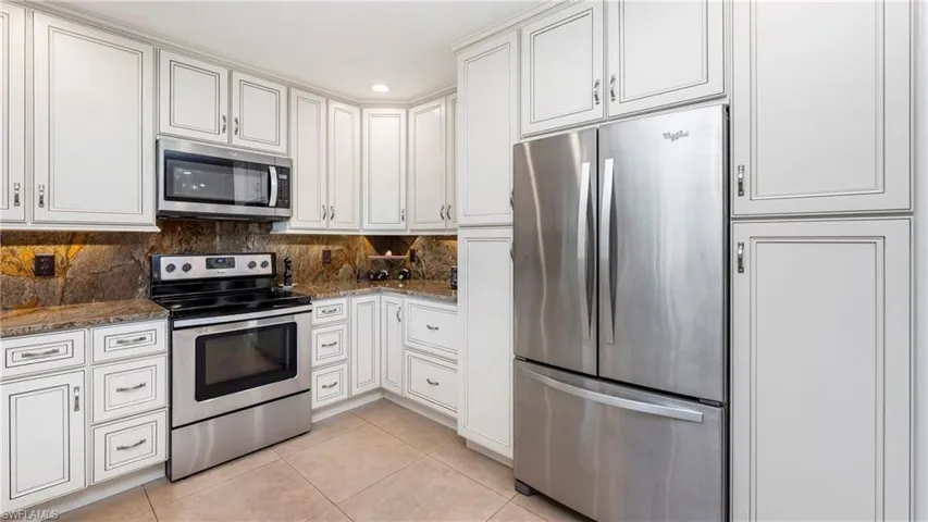 219  Charity  CT, Naples, FL 34112