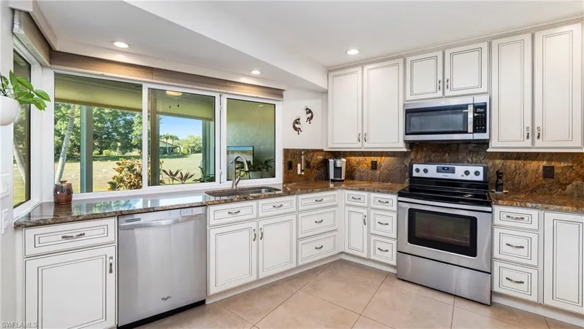 219  Charity  CT, Naples, FL 34112