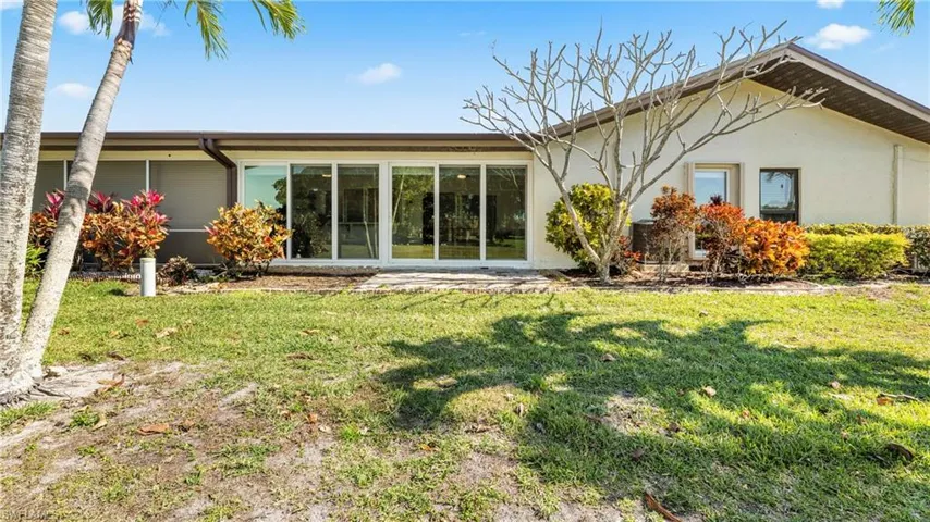 219  Charity  CT, Naples, FL 34112