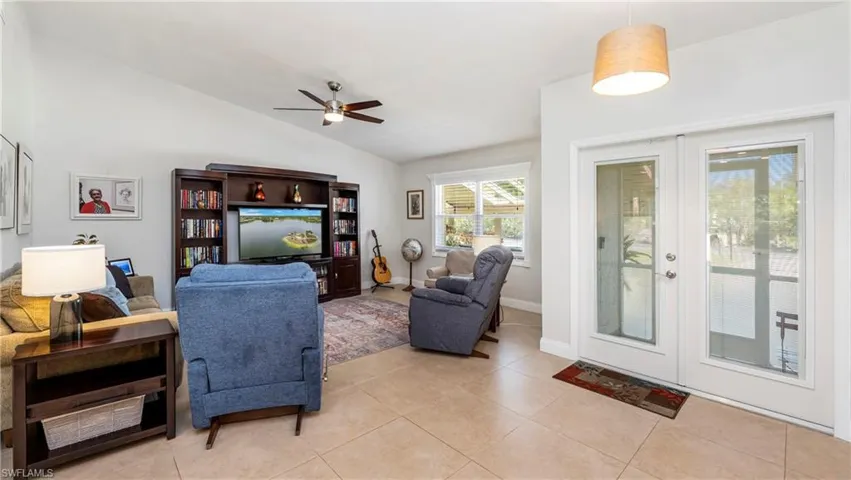 219  Charity  CT, Naples, FL 34112