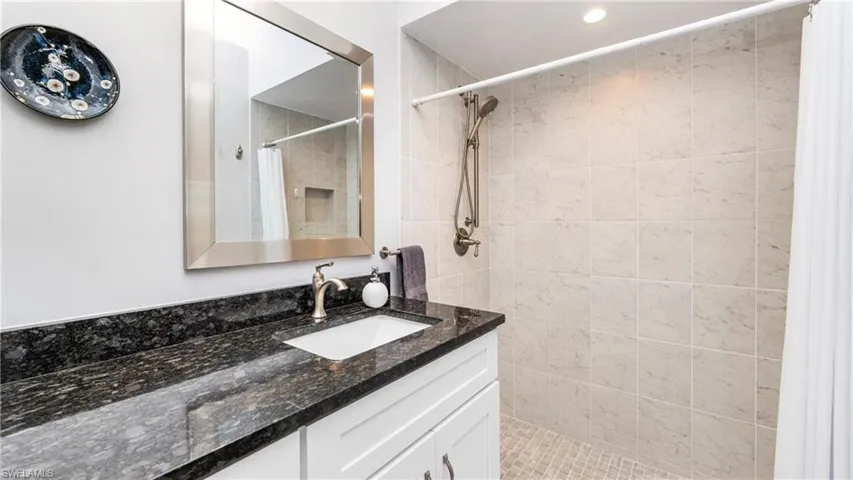 219  Charity  CT, Naples, FL 34112