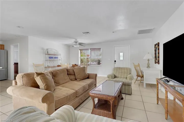 2772 Riverview Dr, Naples, Florida 34112