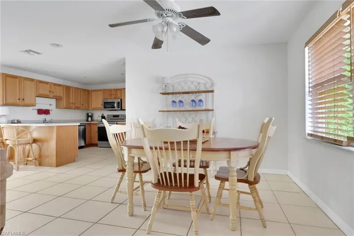 2772 Riverview Dr, Naples, Florida 34112