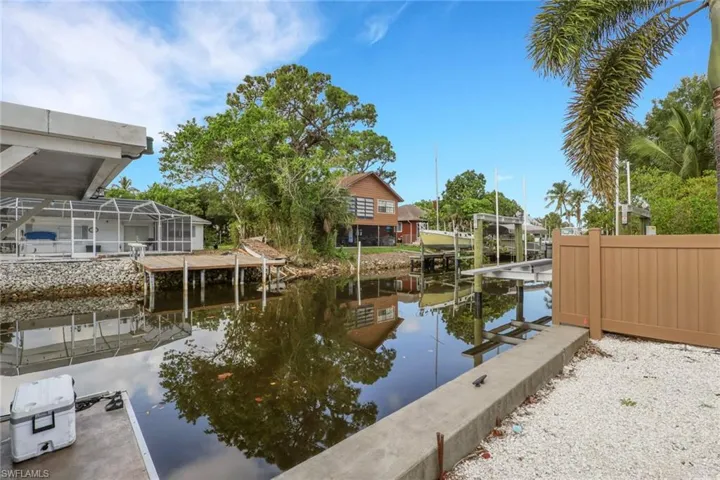 2772 Riverview Dr, Naples, Florida 34112