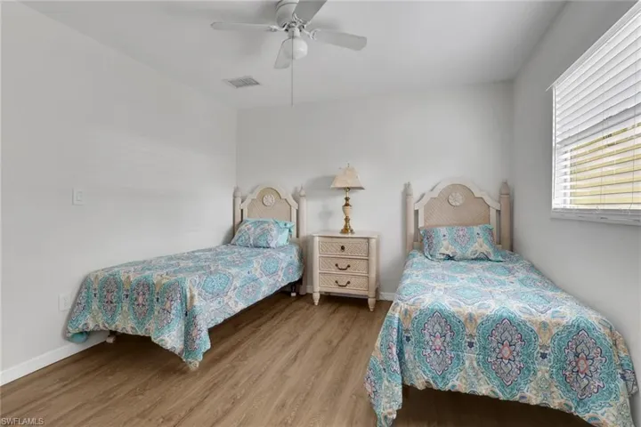 2772 Riverview Dr, Naples, Florida 34112