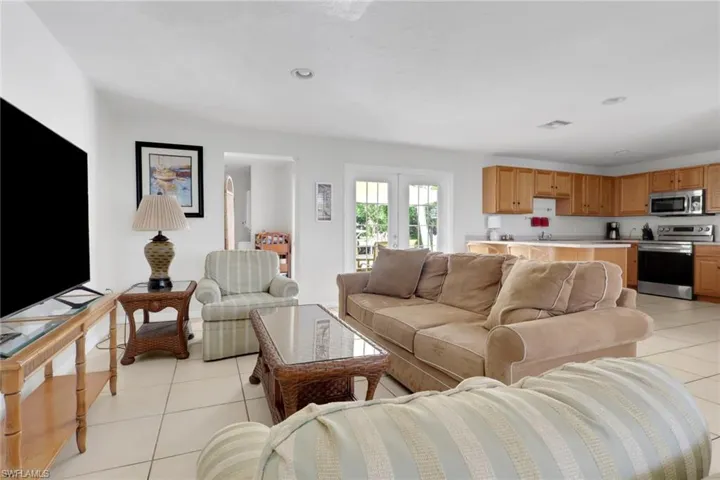 2772 Riverview Dr, Naples, Florida 34112