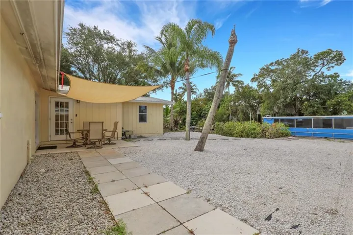 2772 Riverview Dr, Naples, Florida 34112