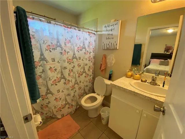 Master bathroom.