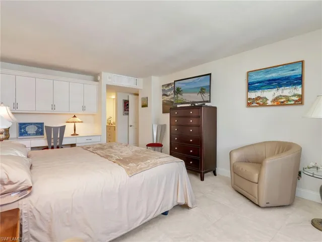 4001 Gulf Shore Blvd N 1006, Naples, Florida 34103