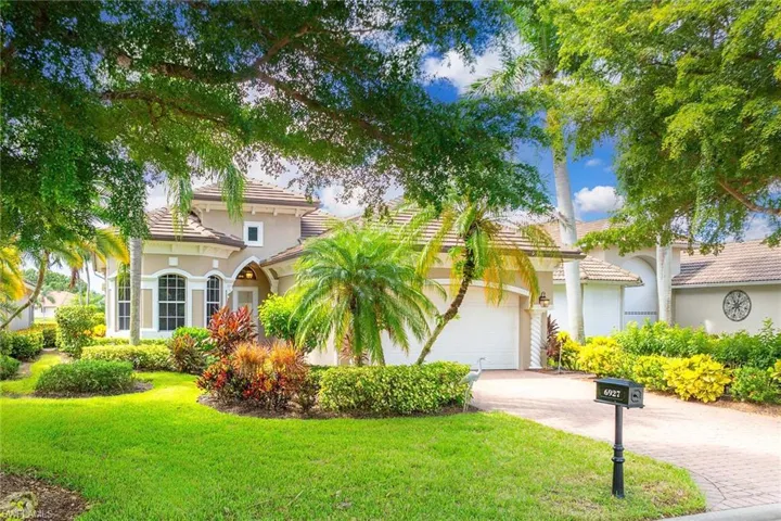 6927  Mauna Loa  LN, Naples, FL 34113
