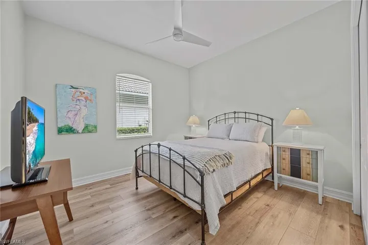 6927  Mauna Loa  LN, Naples, FL 34113