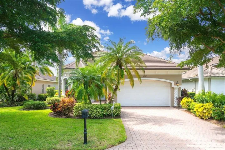 6927  Mauna Loa  LN, Naples, FL 34113
