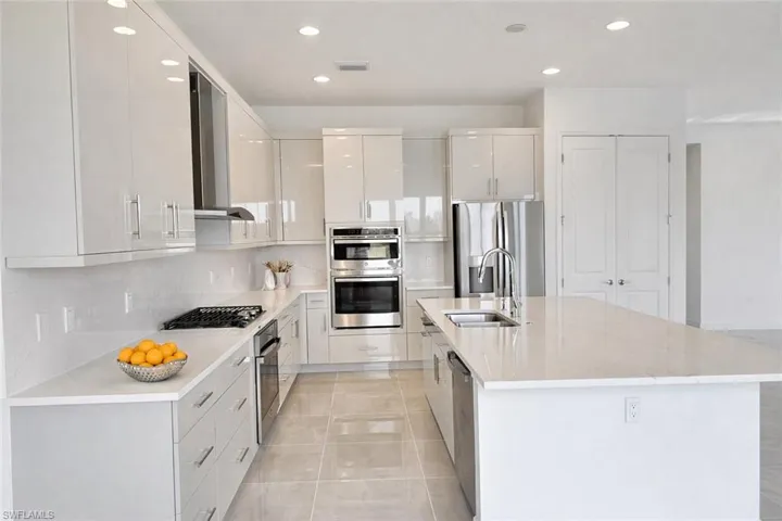 12770 Woodbury Dr, Estero, Florida 33928