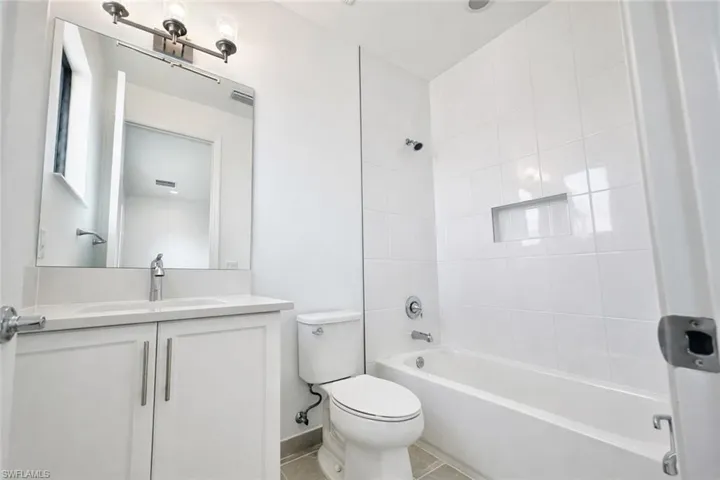 12770 Woodbury Dr, Estero, Florida 33928