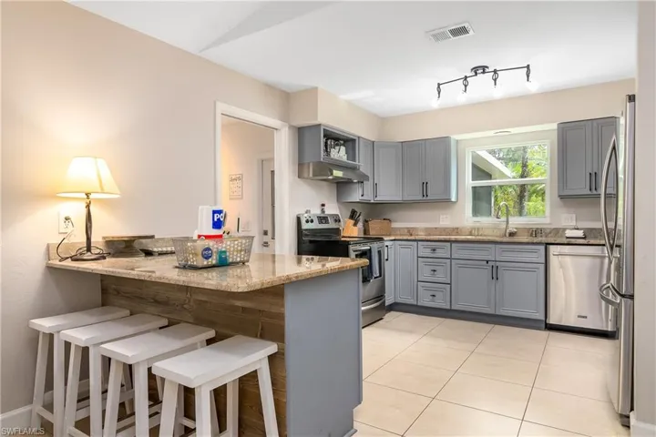 862 101st Ave N, Naples Fl 34108