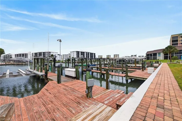 200 Lenell Rd 212, Fort Myers Beach, Florida 33931