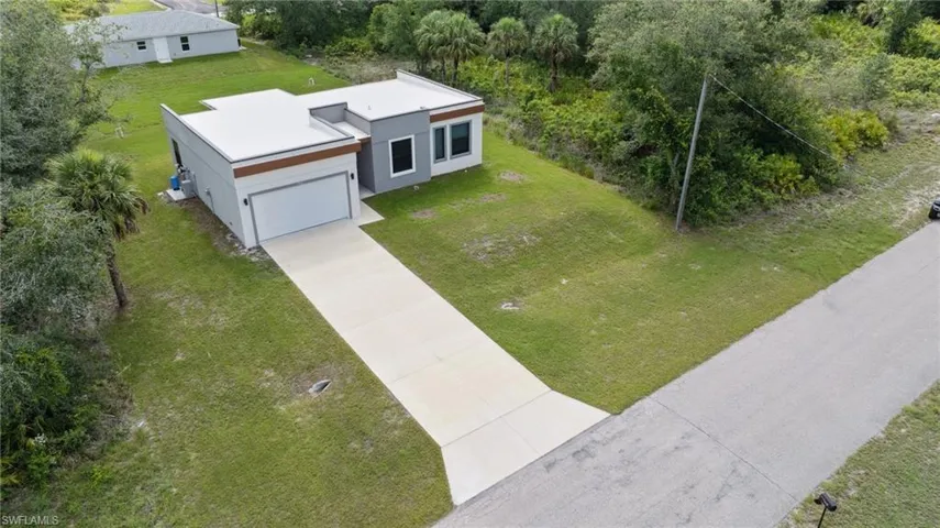 Aerial view of property and surrounding area