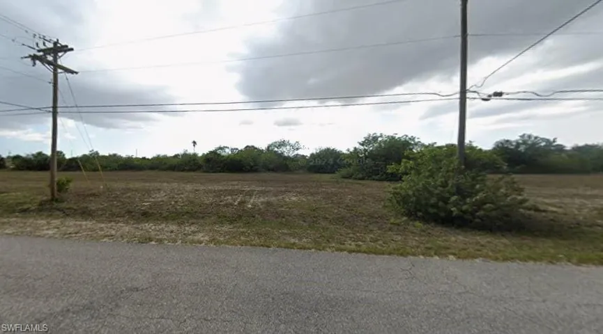1924 Ne 19th Ave, Cape Coral, Florida 33909