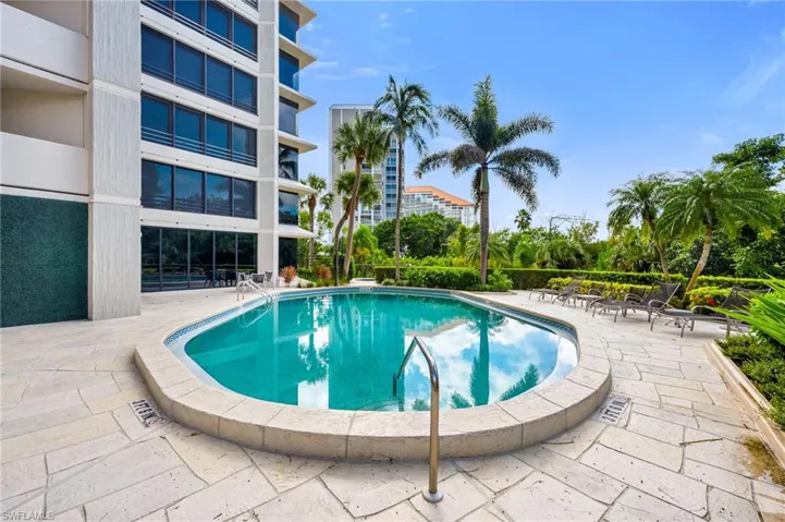 Heron's Pool & Spa