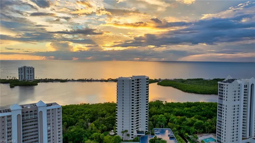 5555 Heron Point Dr # 2101, Naples, Florida 34108