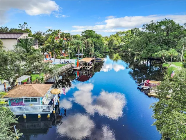 Aerial view of the Bungalow overlooking the Imperial River