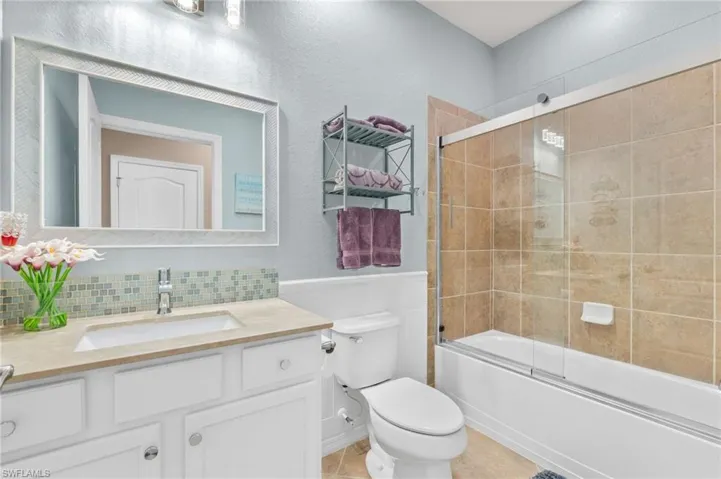 3147  Walnut Grove  LN, Alva, FL 33920