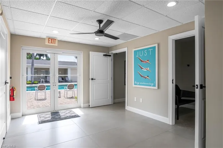421  12TH S AVE, Naples, FL 34102