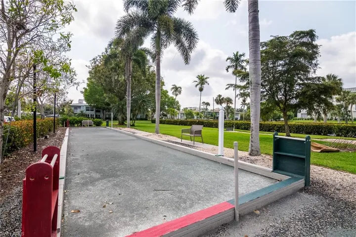 421  12TH S AVE, Naples, FL 34102