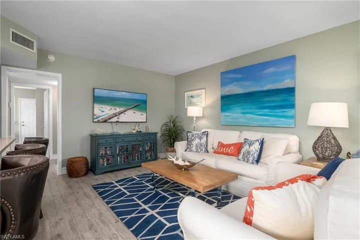 421  12TH S AVE, Naples, FL 34102
