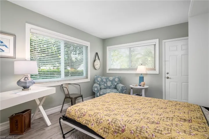 421  12TH S AVE, Naples, FL 34102