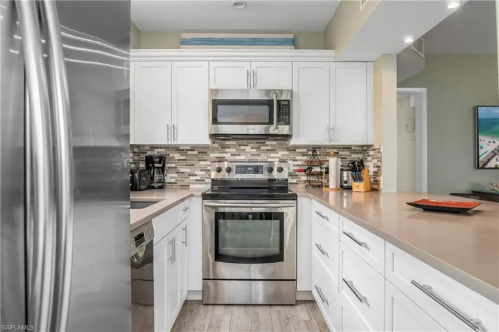 421  12TH S AVE, Naples, FL 34102