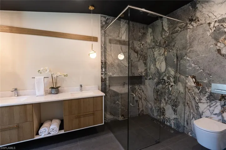 Owners Bathroom
