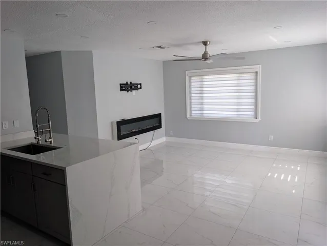 42  Andora  ST, Lehigh Acres, FL 33936