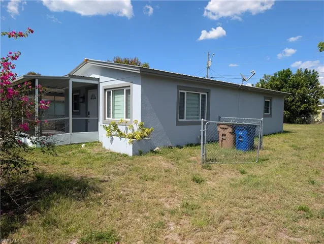 42  Andora  ST, Lehigh Acres, FL 33936