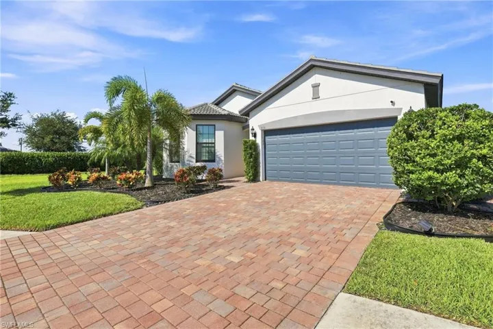 3721 East Hampton Cir Cir, Alva, Florida 33920