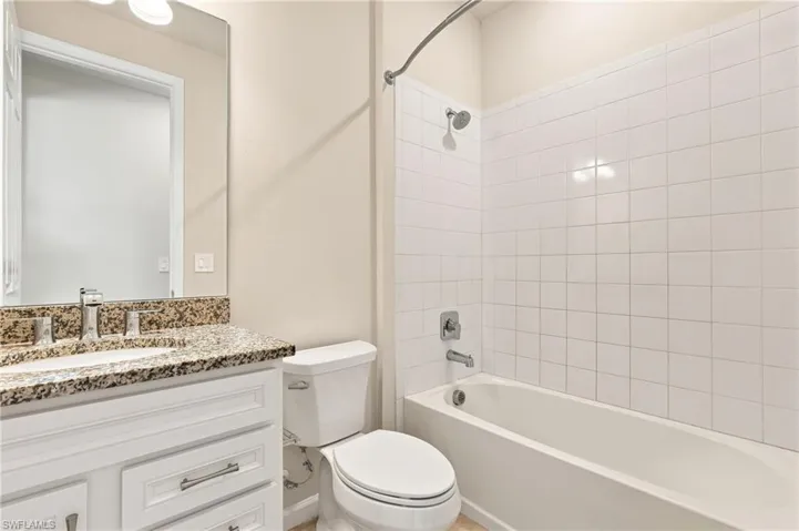 3721 East Hampton Cir Cir, Alva, Florida 33920