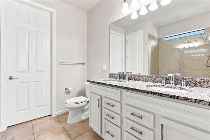 3721 East Hampton Cir Cir, Alva, Florida 33920