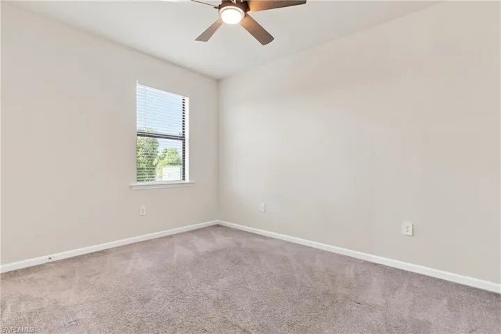 3721 East Hampton Cir Cir, Alva, Florida 33920
