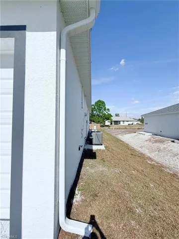 4006  2nd SW ST, Lehigh Acres, FL 33976