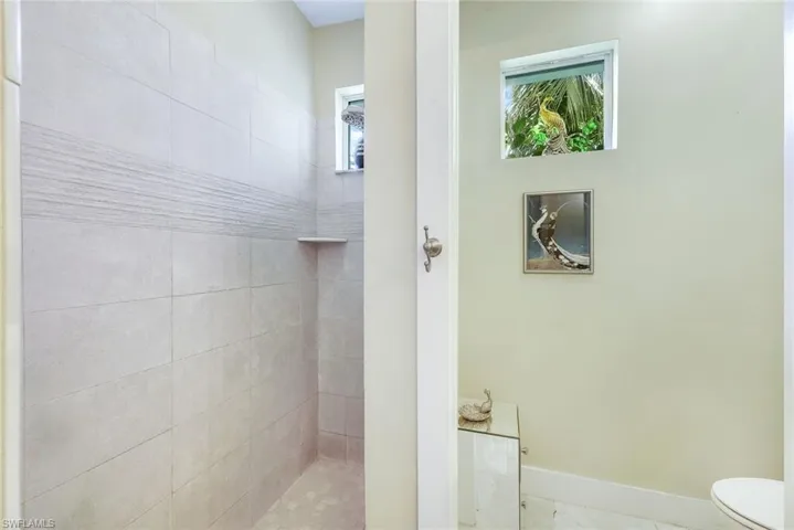 Guest Shower