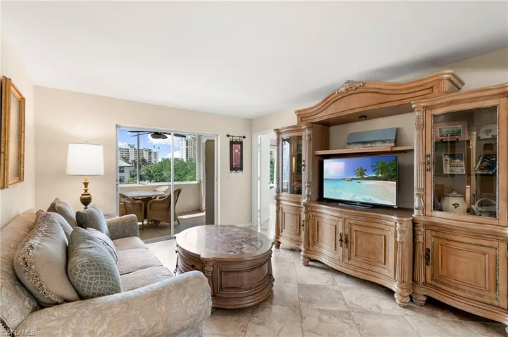 1,137 square feet of living space