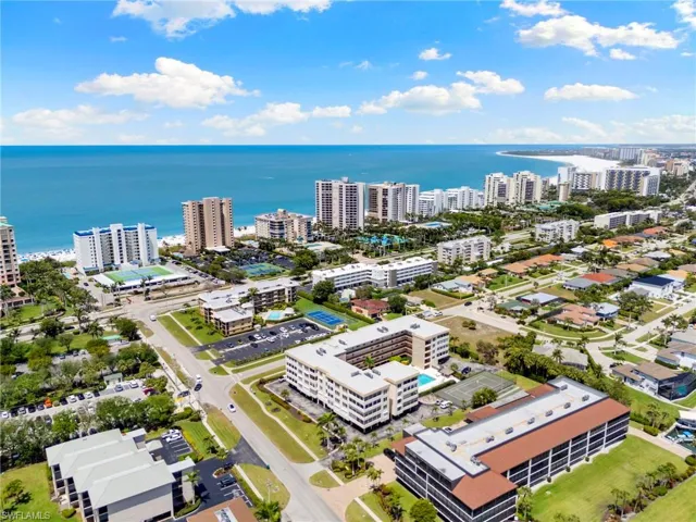 Approximately 8 fabulous restaurants within a mile distance from Marisol.